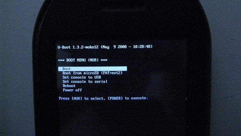 Six U-Boot bugs sit in front of the signature check